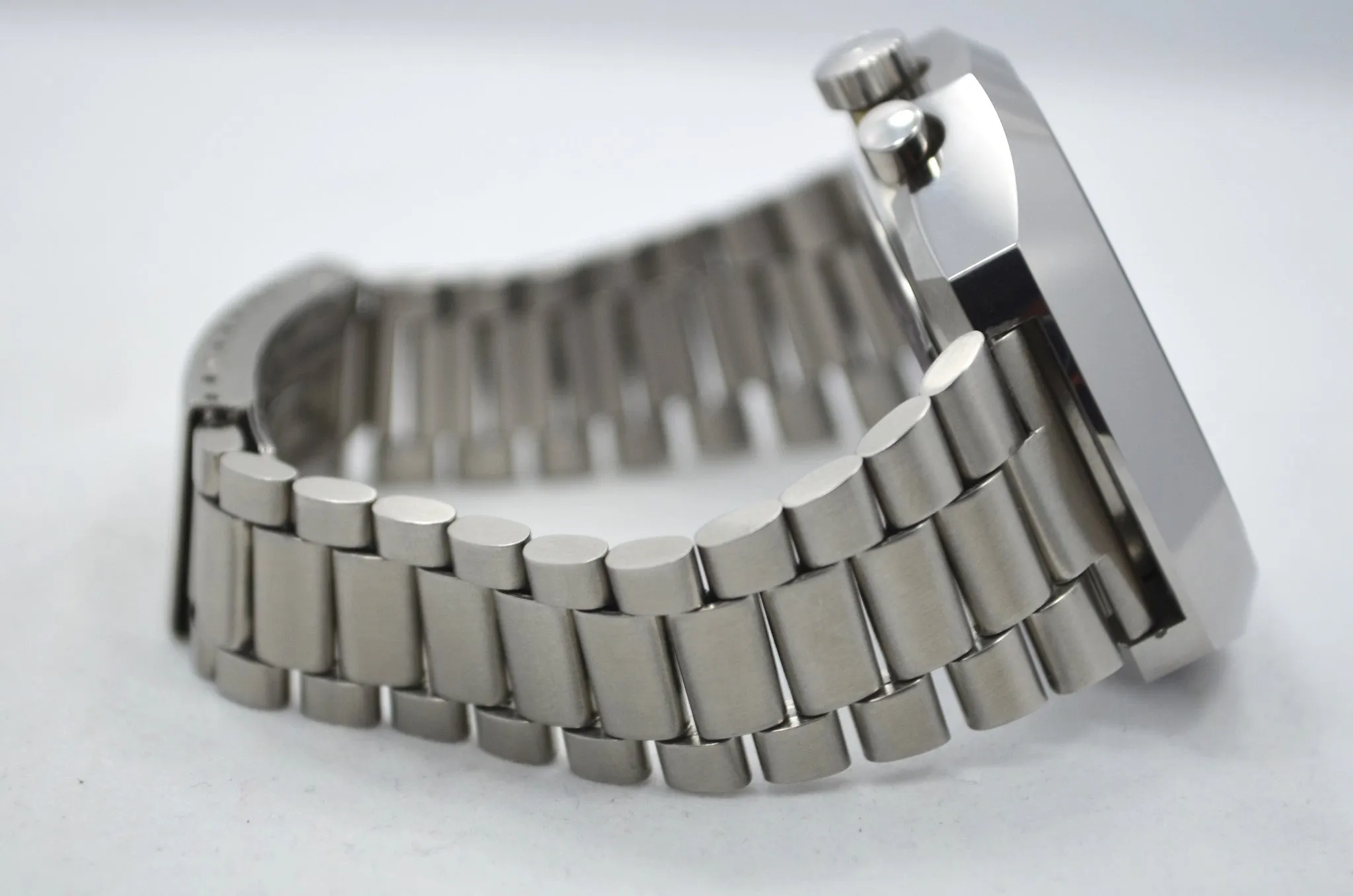 Vintage Omega Seamaster Skywalker Stainless Steel Ref. 145.023 Wristwatch