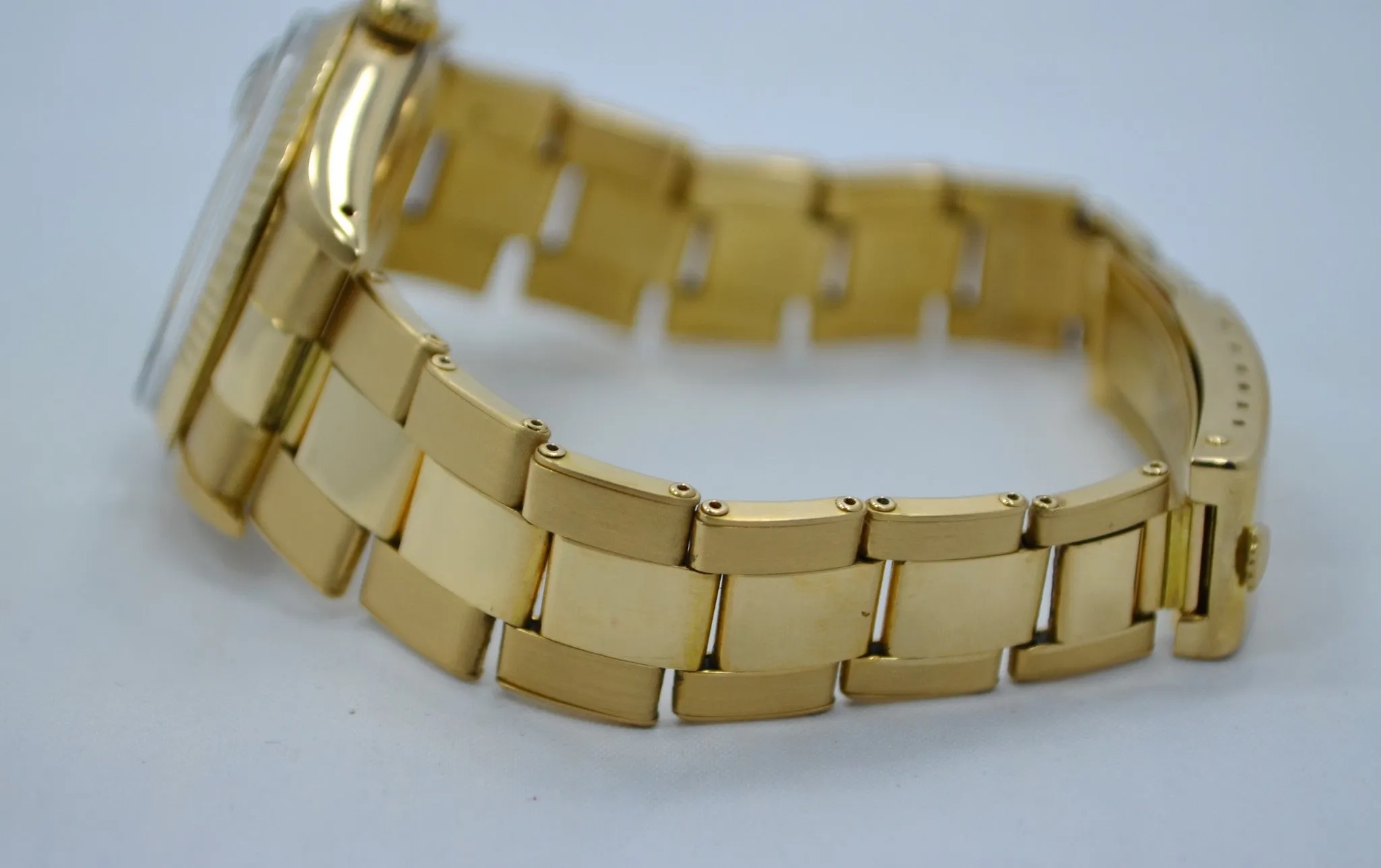 Vintage Rolex 15038 Oyster Perpetual Date 18K Yellow Gold 8.8 Mil 1985 Watch