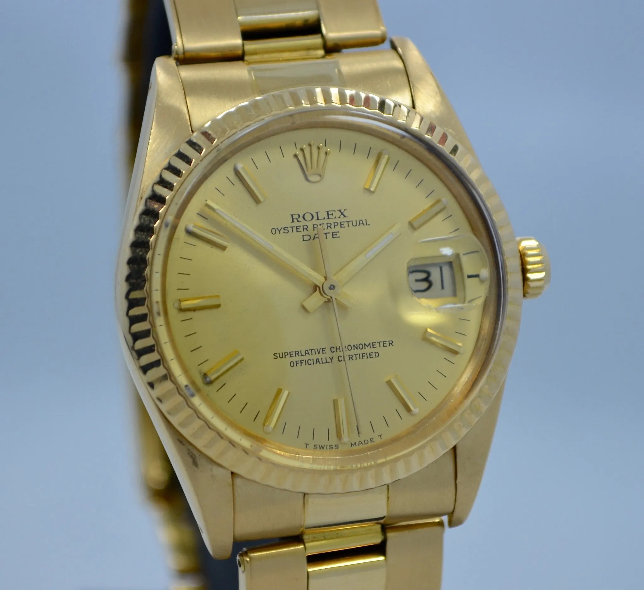Vintage Rolex 15038 Oyster Perpetual Date 18K Yellow Gold 8.8 Mil 1985 Watch