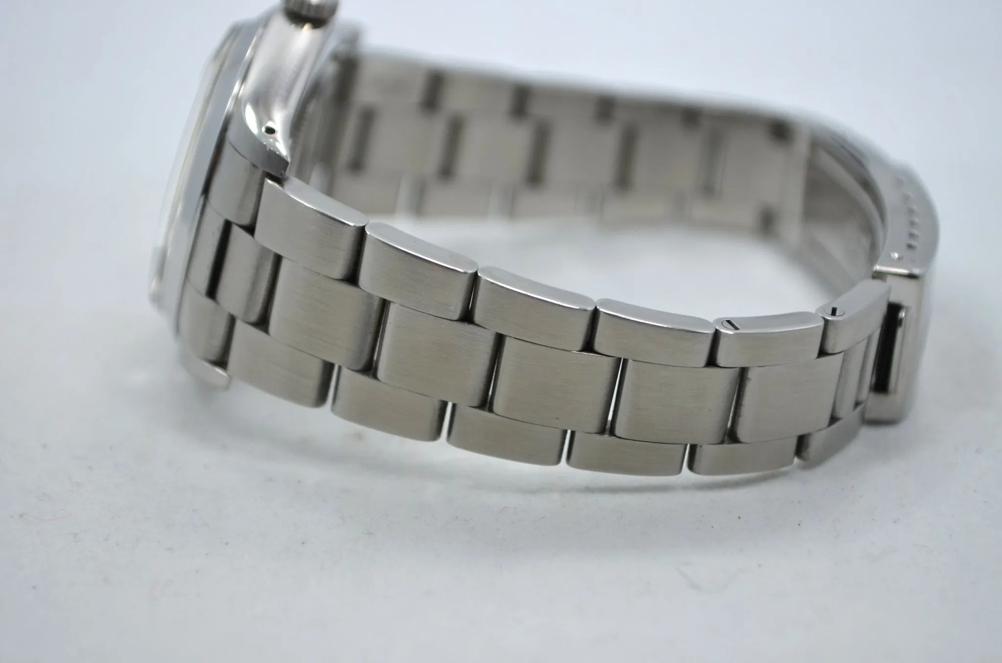 Vintage Rolex 6694 Oysterdate Stainless Steel Wristwatch Circa 1983 8 Mil Serial