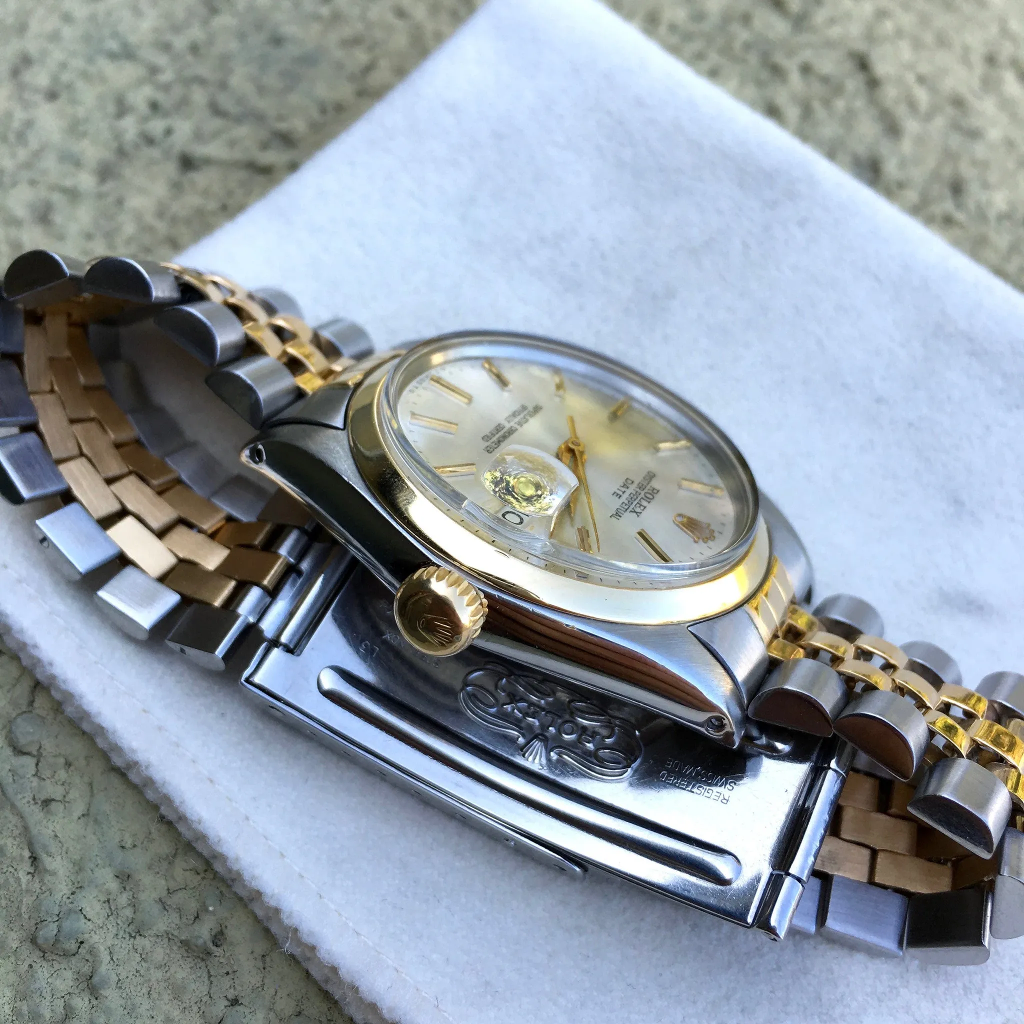Vintage Rolex Date 1500 Two Tone Steel 18K Jubilee Cal. 1560 1964 Silver Stick Watch