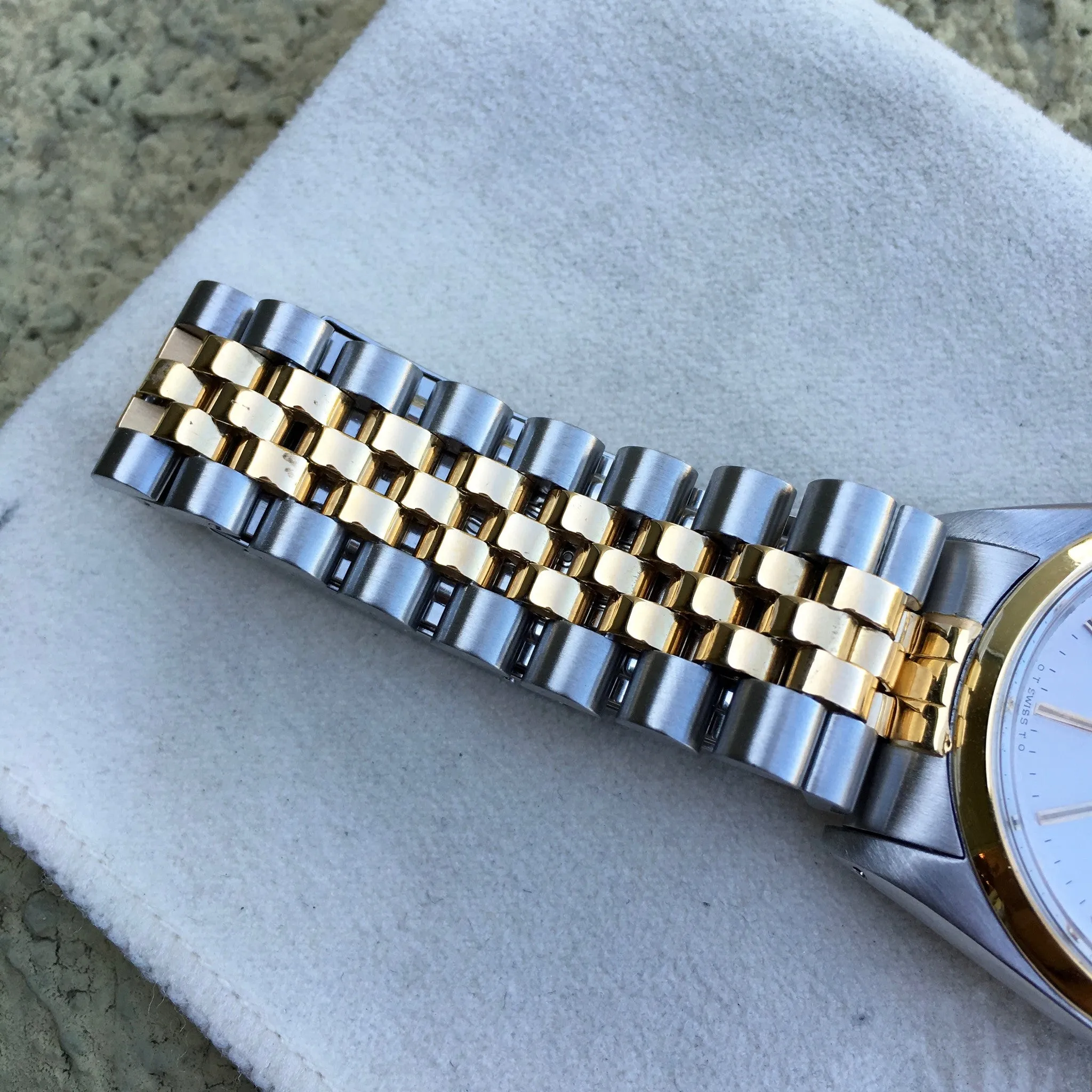 Vintage Rolex Date 1500 Two Tone Steel 18K Jubilee Cal. 1560 1964 Silver Stick Watch