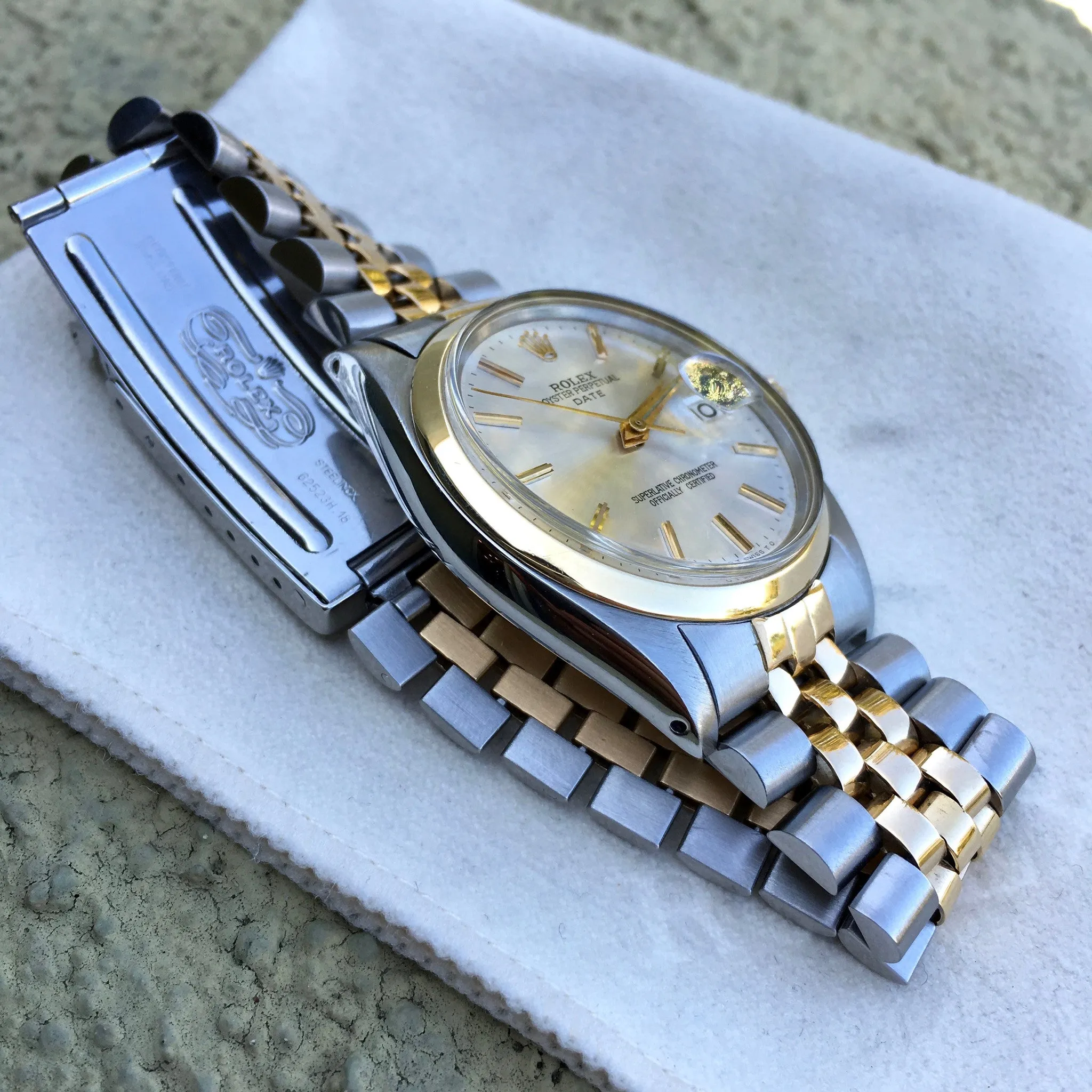 Vintage Rolex Date 1500 Two Tone Steel 18K Jubilee Cal. 1560 1964 Silver Stick Watch