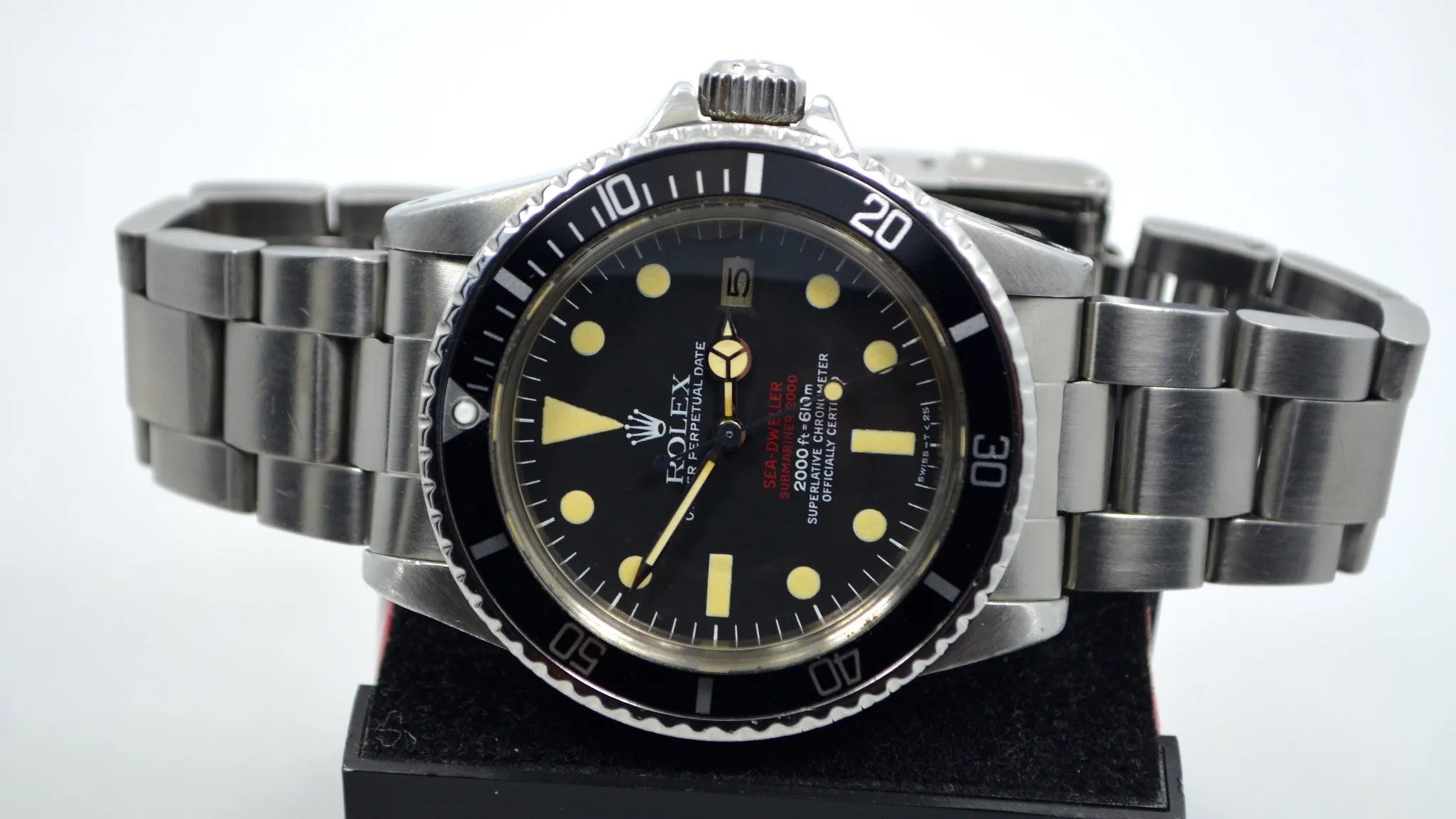 Vintage Rolex Double Red Sea Dweller Mark IV Automatic Watch Box Papers 1977