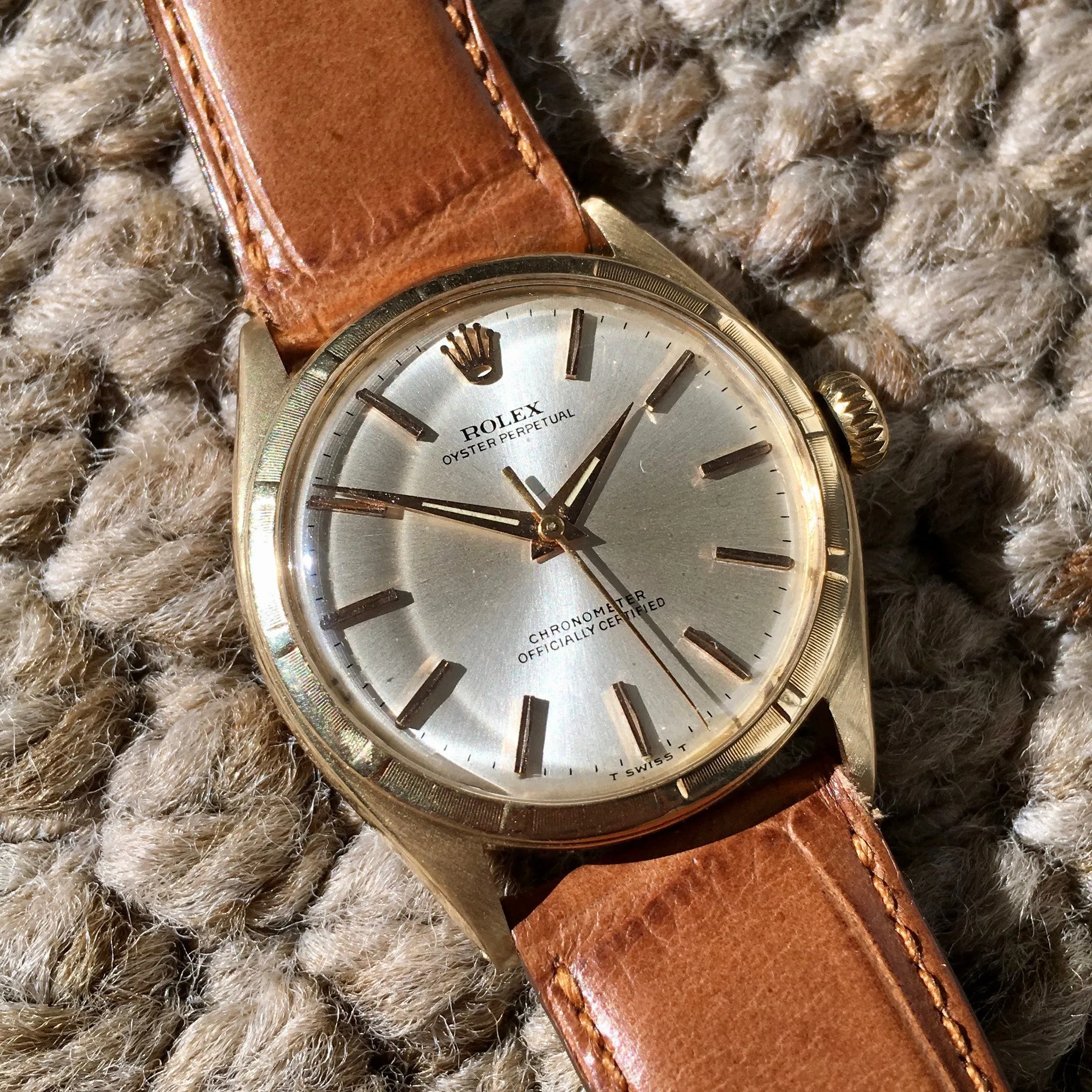 Vintage Rolex Oyster Perpetual 6085 14K Yellow Gold Silver 1954 Wristwatch