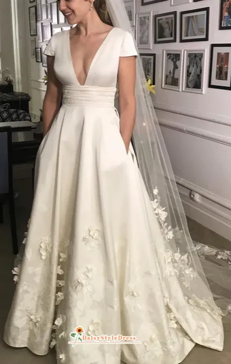 Vintage Short Sleeve Deep V-neck Wedding Dress