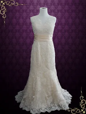 Vintage Style Lace Keyhole Back Wedding Dress with V Neck | Rayna