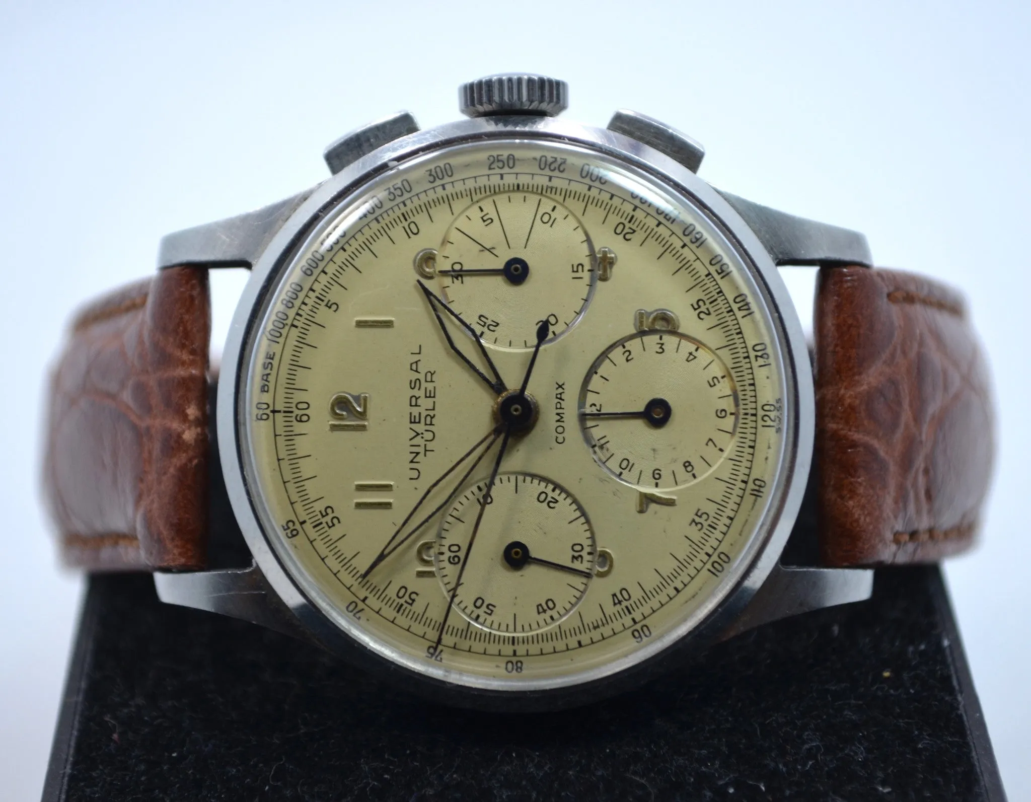 Vintage Universal Geneve Compax Türler Signed Steel Chronograph Cal. 285 Wristwatch 1950's