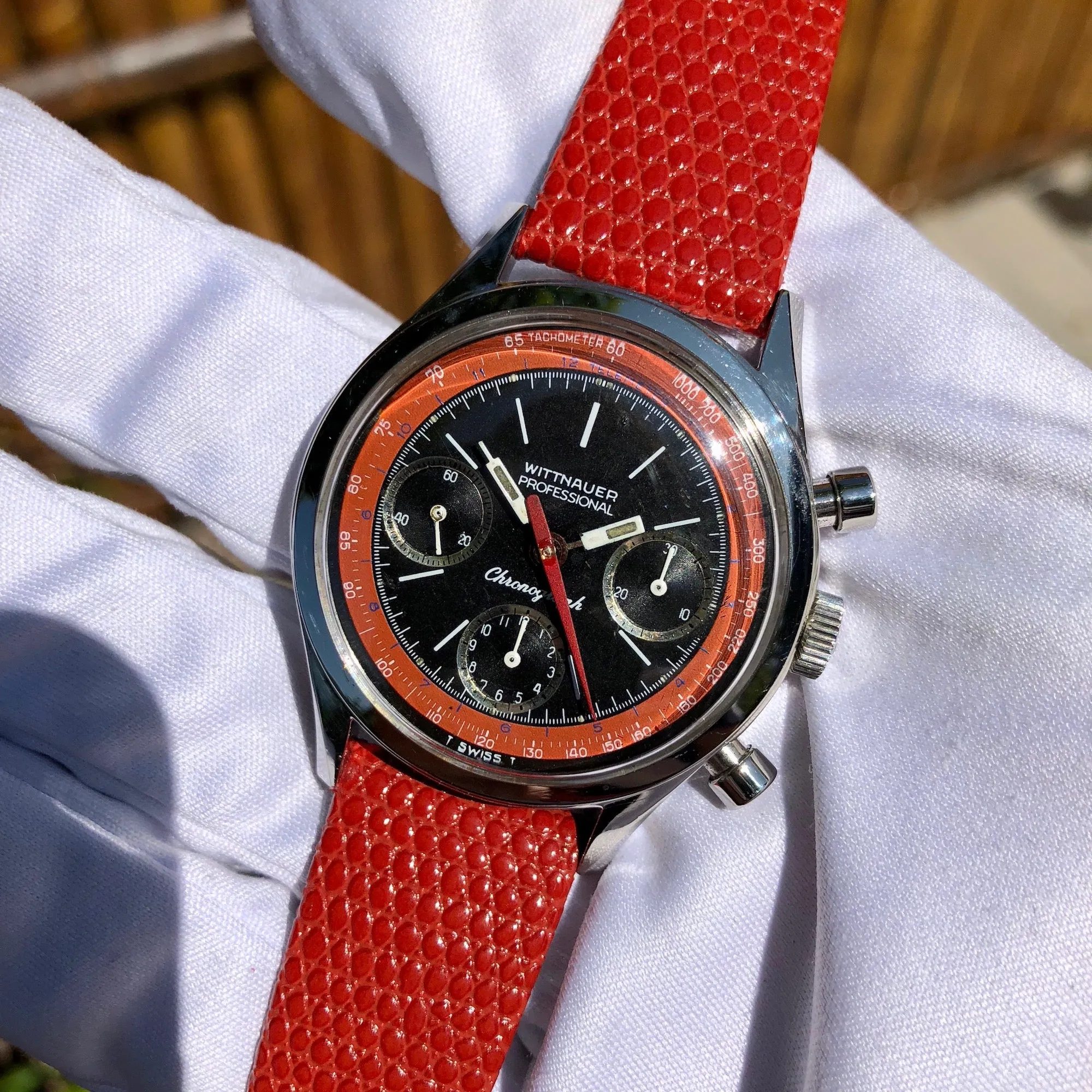 Vintage Wittnauer Professional 6002 Steel Valjoux 72 Chronograph Manual Black Red Exotic Dial Wristwatch
