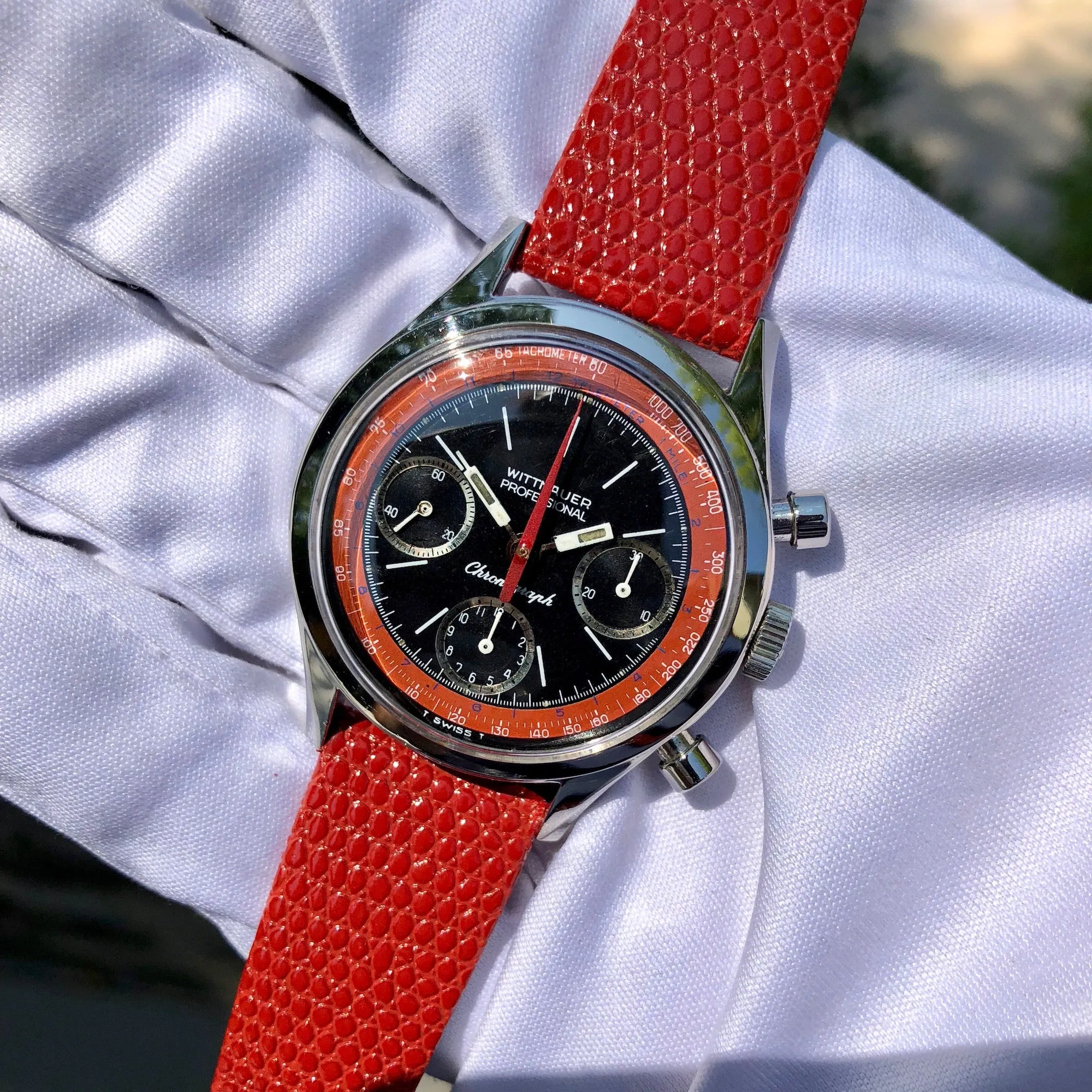 Vintage Wittnauer Professional 6002 Steel Valjoux 72 Chronograph Manual Black Red Exotic Dial Wristwatch