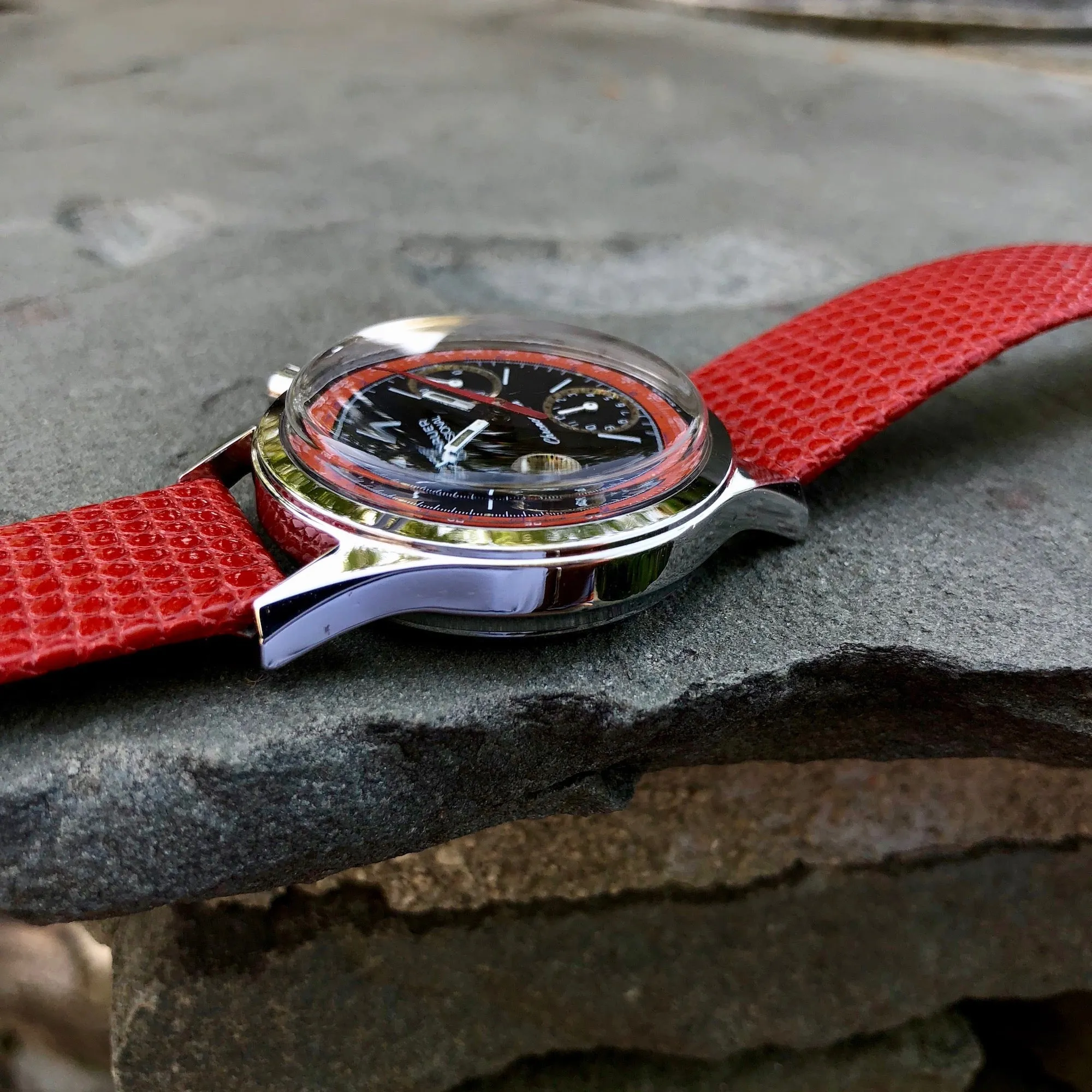 Vintage Wittnauer Professional 6002 Steel Valjoux 72 Chronograph Manual Black Red Exotic Dial Wristwatch