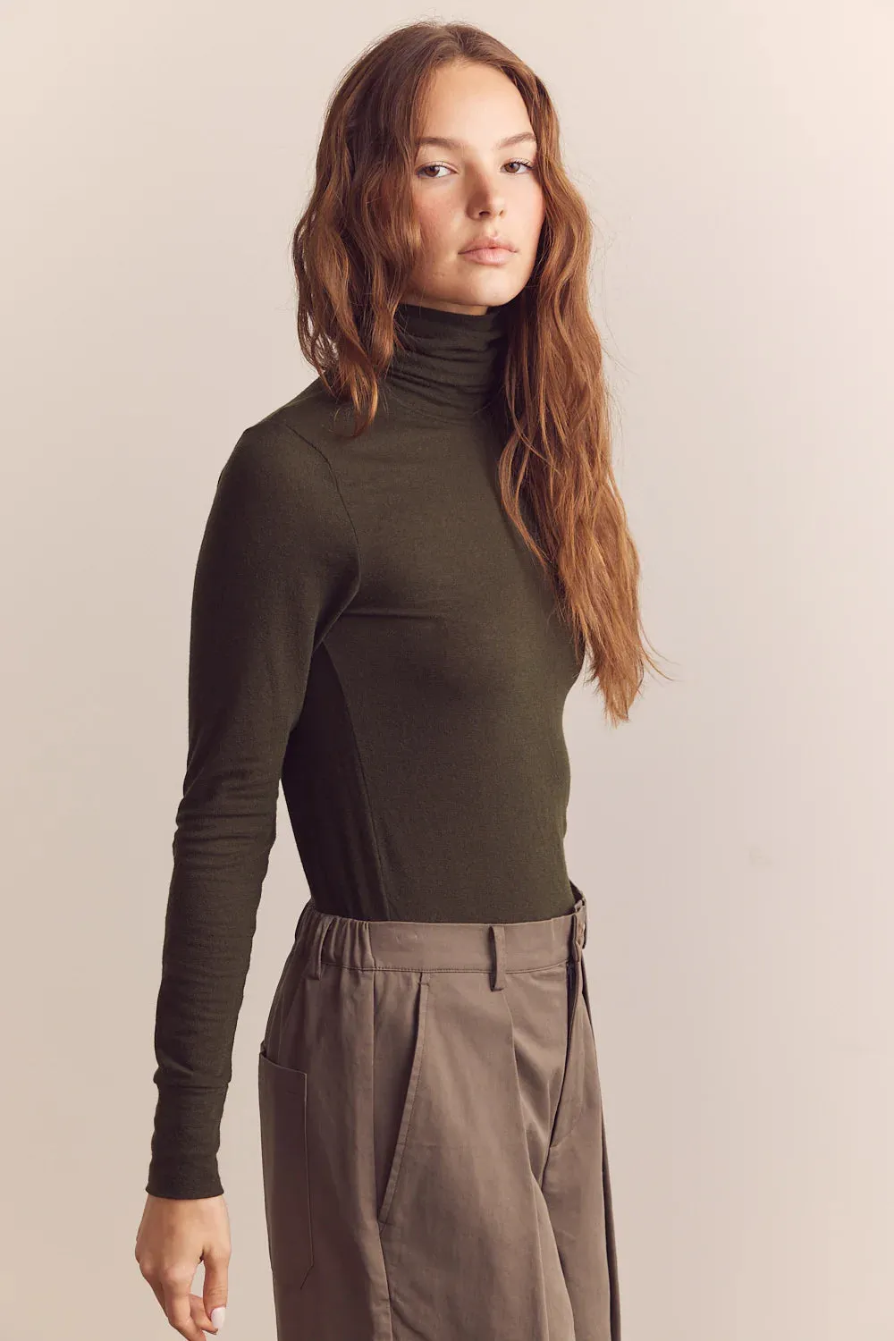 Wool Blend Lightweight Turtleneck - Olive